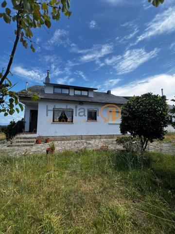EXCLUSIVO CHALET EN SAN VICENTE DO GROVE photo 0