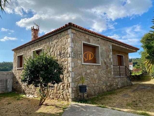 Casa de piedra con gran parcela en Vilagarcía - Lista para entrar a vivir photo 0