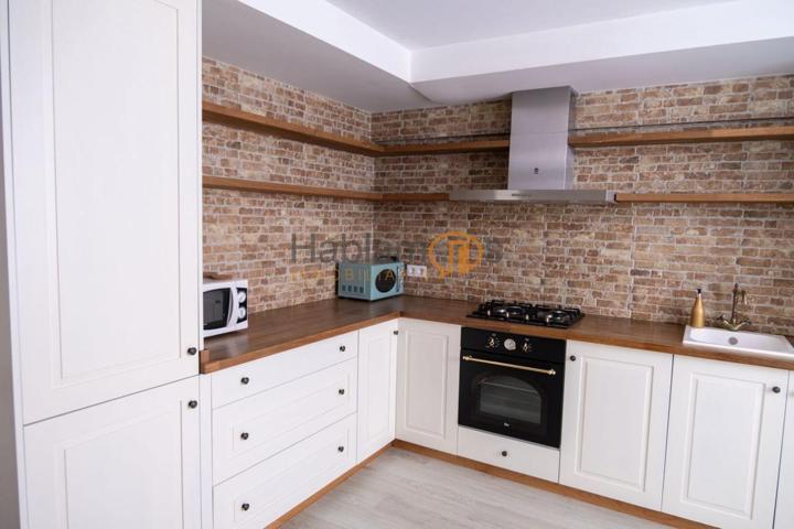 PISO EN PONTEVEDRA TRES DORMITORIOS REFORMADO photo 0