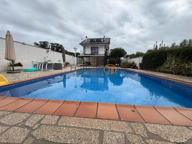 Chalet con terreno en Vilagarcia de Arousa photo 0