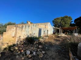 'Tu Refugio Único: Masía de Piedra en el Paraíso Mediterráneo' photo 0