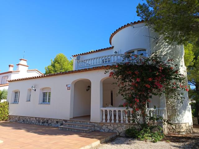 Preciosa casa con piscina a un paso de la playa en Las Tres Calas photo 0