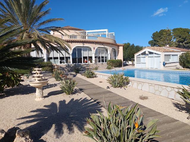Exclusivo chalet con piscina y tecnología de vanguardia en Las Tres Calas – A 4 km de la Playa photo 0
