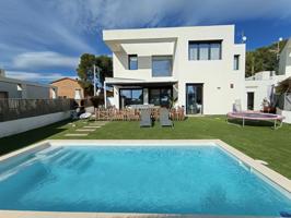 Casa nueva autosuficiente con jardín y piscina en Las Tres Calas photo 0