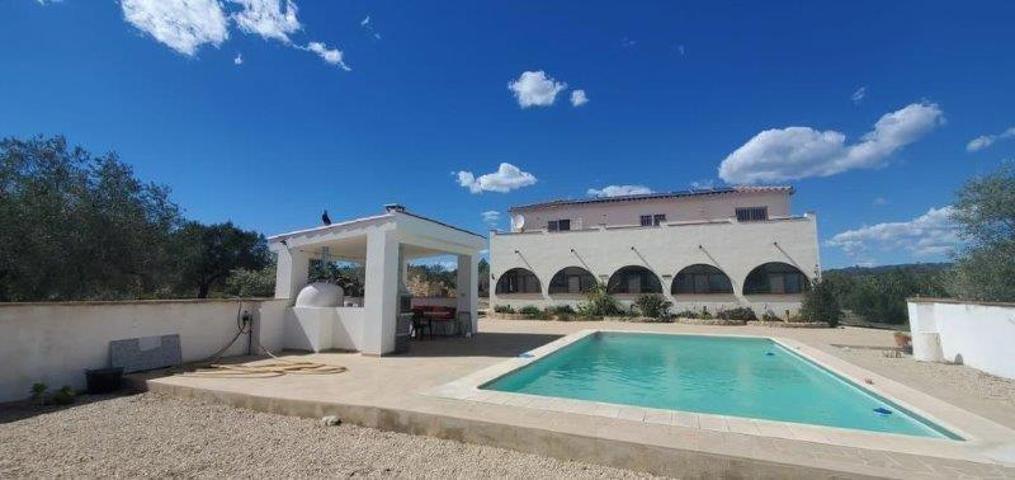 🌿 Exclusiva Finca Rústica con Encanto y Privacidad – A Solo 5 km de la Costa 🌿 photo 0