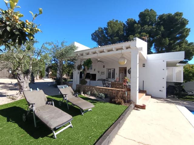 Chalet precioso reformado con piscina a 5 minutos de la playa en Calafat photo 0