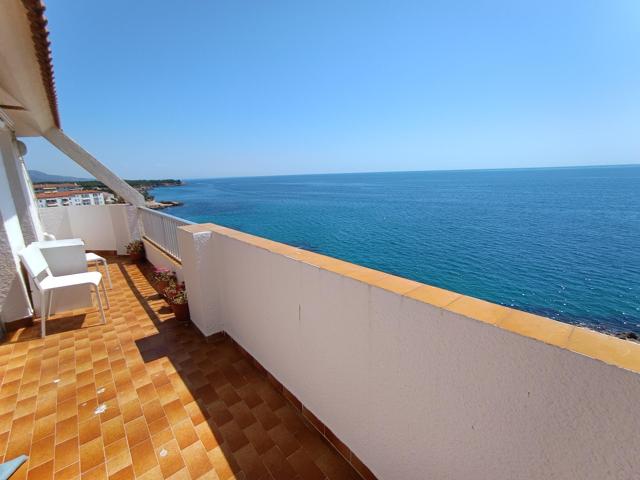 Piso en 1ª línea de mar con licencia turística en l'Ametlla de Mar, vistas excepcionales photo 0