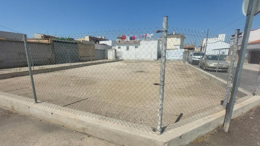 🌿 ¡Construya su futuro en el corazón de Deltebre! photo 0