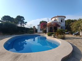 Exclusiva villa con torre con piscina y jacuzzi en Las Tres Calas a 100 mts de la playa photo 0
