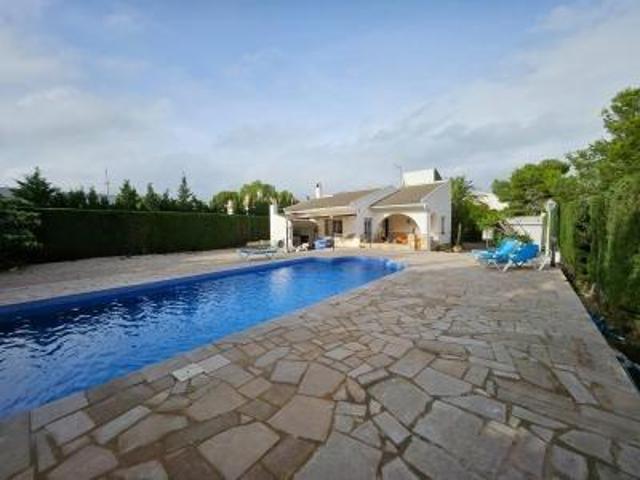 Chalet con piscina en Las Tres Calas, a 1 km de la playa photo 0
