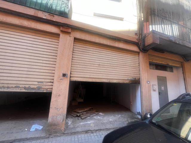 Amplio Local Almacén en Xirivella - Oportunidad de Inversión photo 0