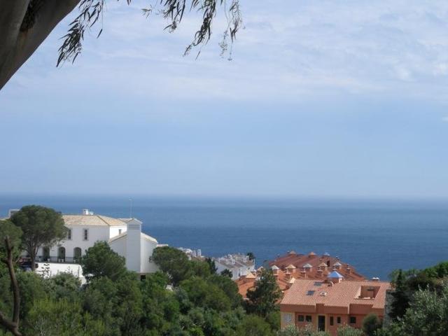 Espectacular ático muy soleado de 4 habitaciones y 3 cuartos de baño con magnificas vistas al mar photo 0