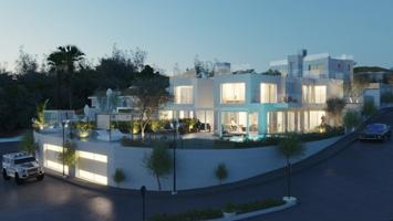 Espectacular villa individual a orillas del mar Mediterráneo en la preciosa zona de Mijas. photo 0