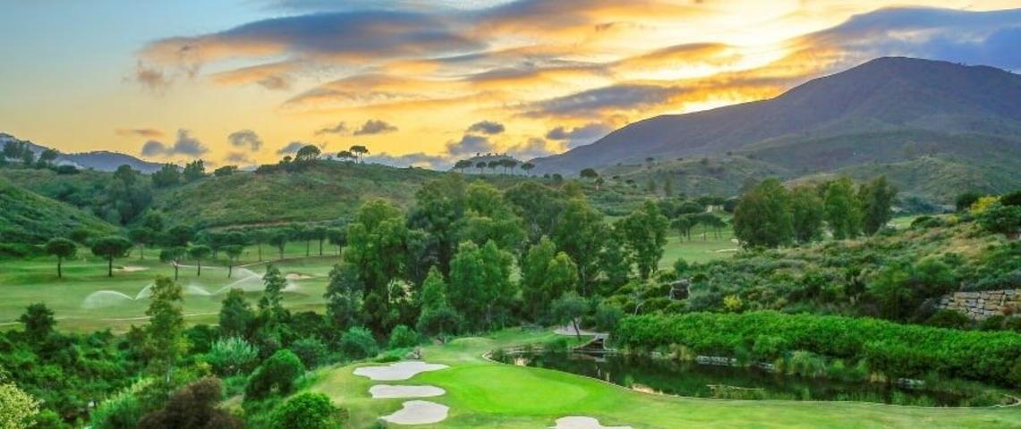 Maravilloso apartamento dúplex en primera linea de golf completamente equipado con 3 habitaciones. photo 0