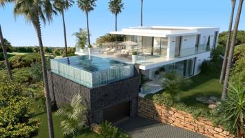 Espectacular villa de diseño en una ubicación única y tranquila, en un pequeño residencial de lujo photo 0