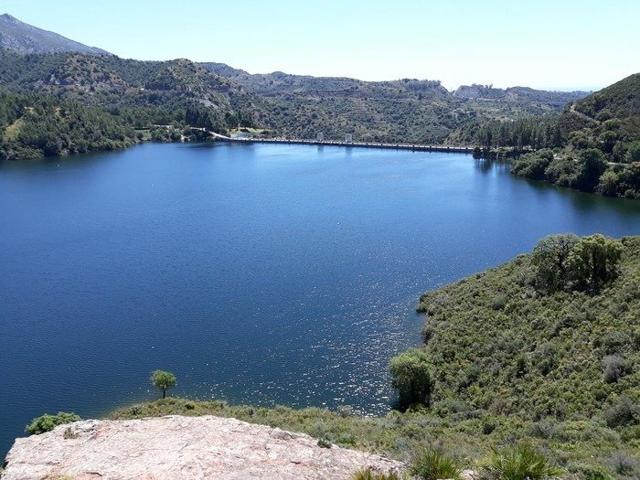 Exclusivo ático de lujo en una preciosa urbanización a solo 10 minutos de las playas photo 0