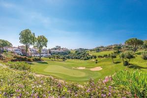 Espectacular villa de vanguardia en una de las localizaciones más demandadas y con mayor proyección photo 0