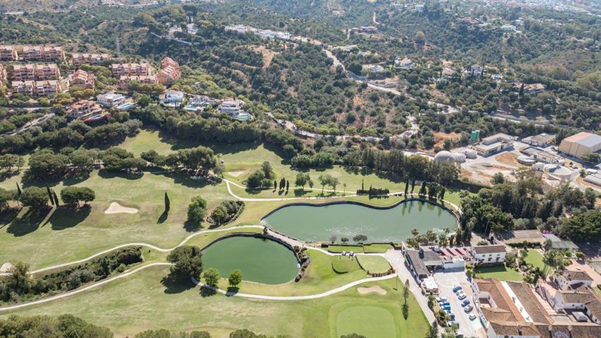 Preciosa villa moderna con vistas al mar en la prestigiosa zona de Santa María Golf cerca de todo photo 0