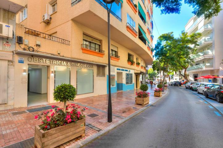 Espectacular local comercial acondicionado como clínica sobre más de ciento veinte metros cuadrados photo 0