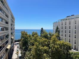 Espectacular apartamento de reestreno orientado al Sur en alquiler de larga temporada en primera linea de playa en Marbella centro. photo 0