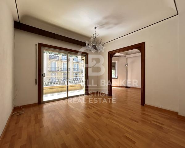 Piso En venta en Barcelona photo 0