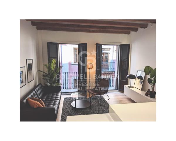 Piso En venta en Barcelona photo 0