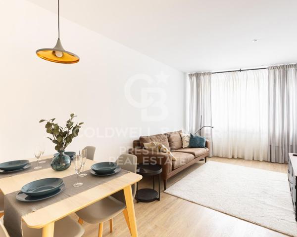 Piso En venta en El Poble Sec - Parc De Montjuïc, Barcelona photo 0