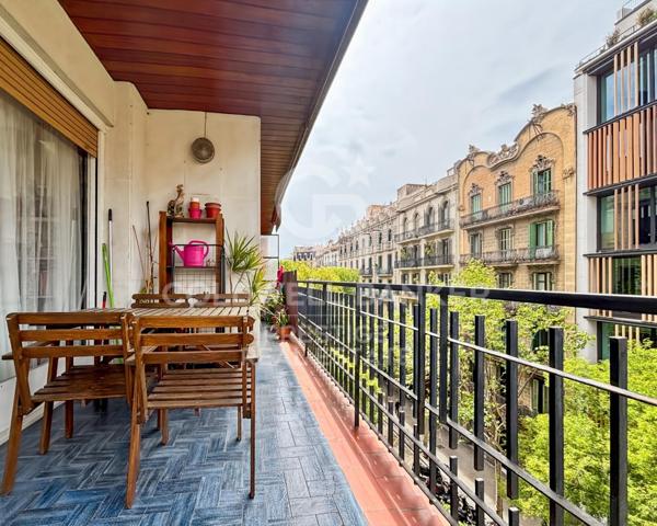 Piso En venta en L'Antiga Esquerra De L'Eixample, Barcelona photo 0