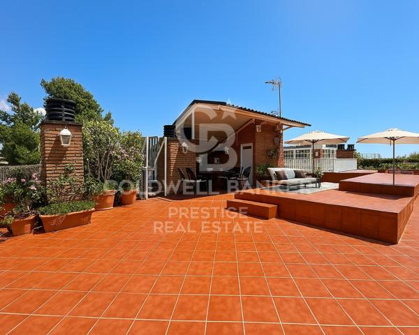  Ático En venta en Barcelona photo 0