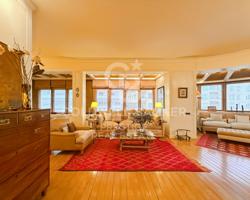 Piso En venta en Barcelona photo 0