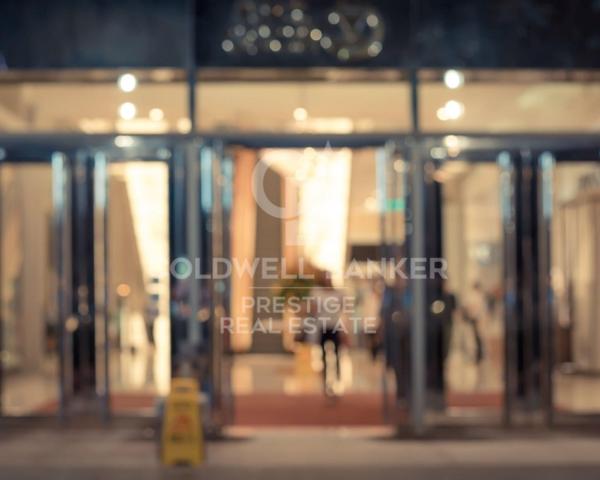 Local En venta en Barcelona photo 0