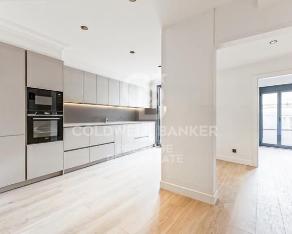  Ático En venta en Barcelona photo 0