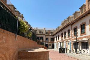 DISPONIBLE EN ALQUILER DUPLEX DE  UN DORMITORIO EN GRIÑÓN (MADRID) photo 0