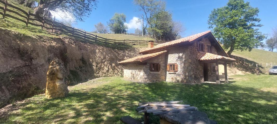 Casa De Campo En venta en Infiesto, Piloña photo 0