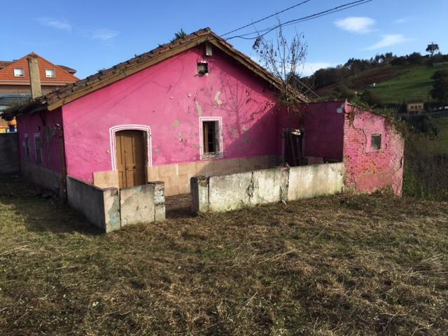 Parcela edificable con casa en ruinas photo 0