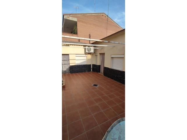 Casa en venta en Yuncos photo 0