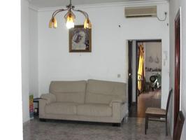 VIVIENDA EN PLANTA BAJA CON ENTRADA INDEPENDIENTE MAS LOCAL COMERCIAL photo 0