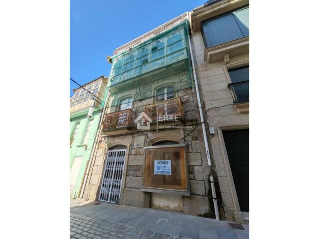 CASA DE PIEDRA EN EL CASCO HISTÓRICO DE CÉE photo 0
