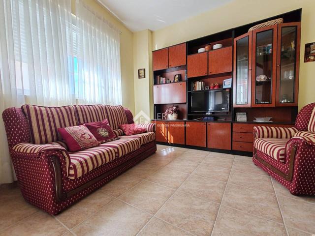 COQUETO PISO EN CÉE photo 0