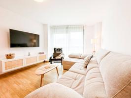 PISO CASI A ESTRENAR EN EL CENTRO DE CÉE photo 0