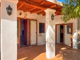 Casa En alquiler en Santa Eulària Des Riu photo 0
