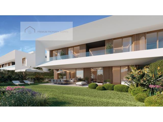 Villa En venta en Estepona photo 0