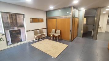 OFICINA EN EL CENTRO DE TORTOSA photo 0