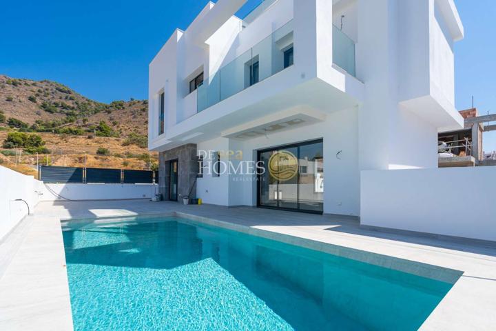 Villa En venta en Nerja photo 0