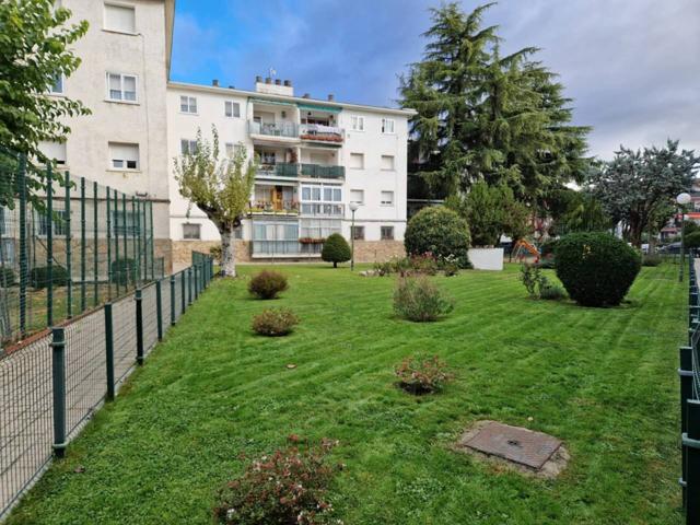 Piso en venta en Los Negrales photo 0