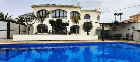 Villa con vistas al Peñon de Ifach, cerca de la playa Arenal photo 0