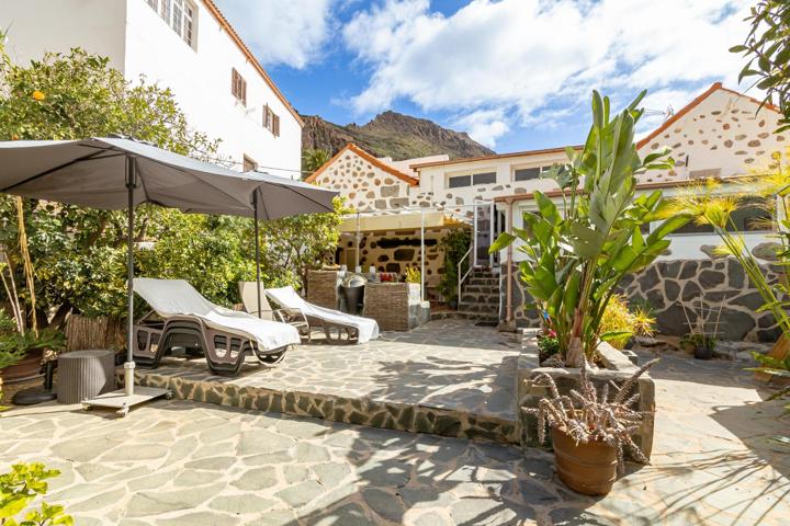 Encantadora Casa Terrera con Amplio Jardín en el Centro de Fataga photo 0