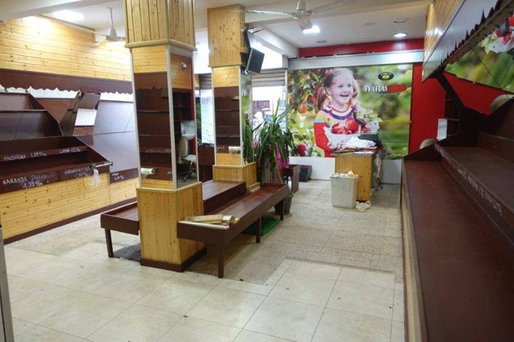 Local venta en Autonomia con salida de humos photo 0