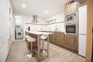 ESPECTACULAR Y LUMINOSO PISO EN REUS photo 0