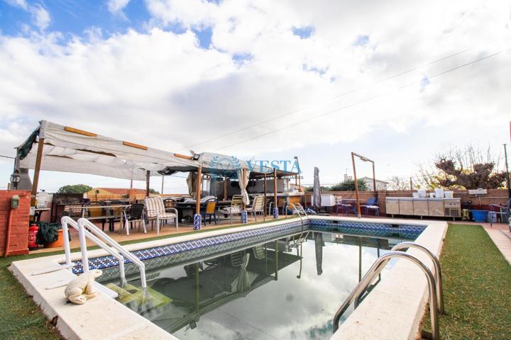 EL CATLLAR: ESPACIO, LUZ Y DOS HOGARES EN UNA SOLA PROPIEDAD photo 0